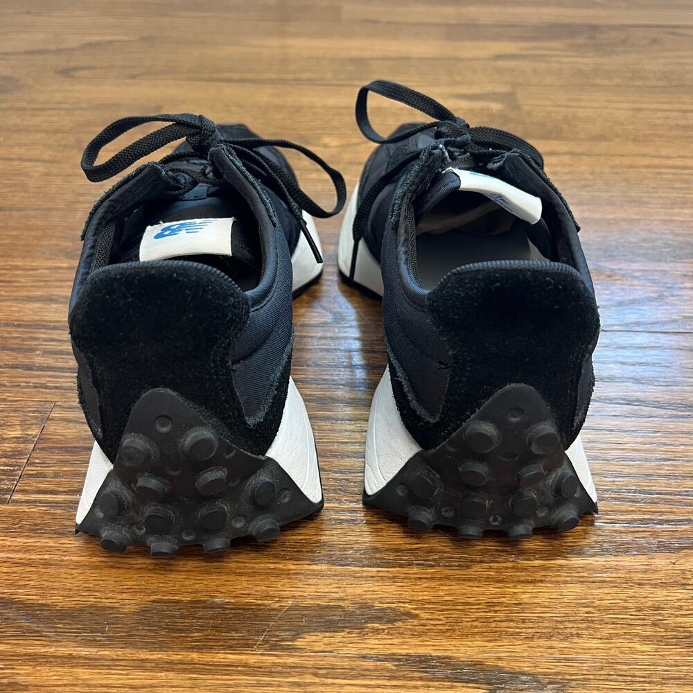New Balance 327 Sneakers Black White Lifestyle Shoes Women's Size 9 US - Picture 6 of 9